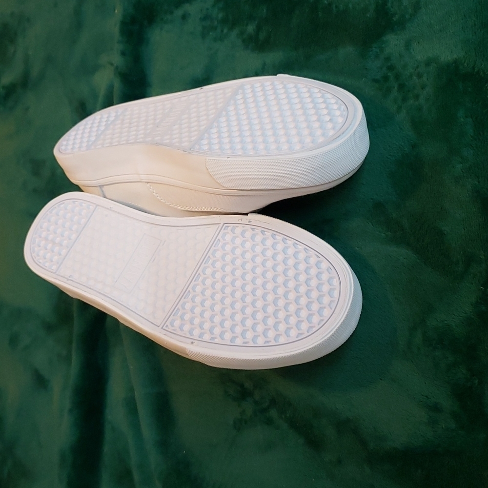 OLD Navy All White Girls Sneakers - Picture 3 of 6